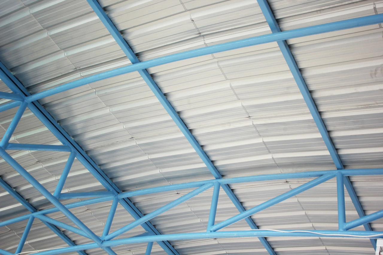 Steel frame of a roof
